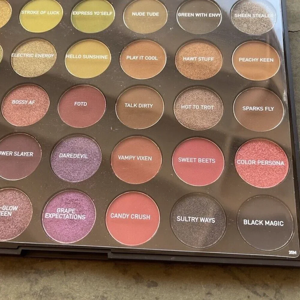 Morphe 35M BOSS MOOD Artristry Palette Black Large Palette 11 inches